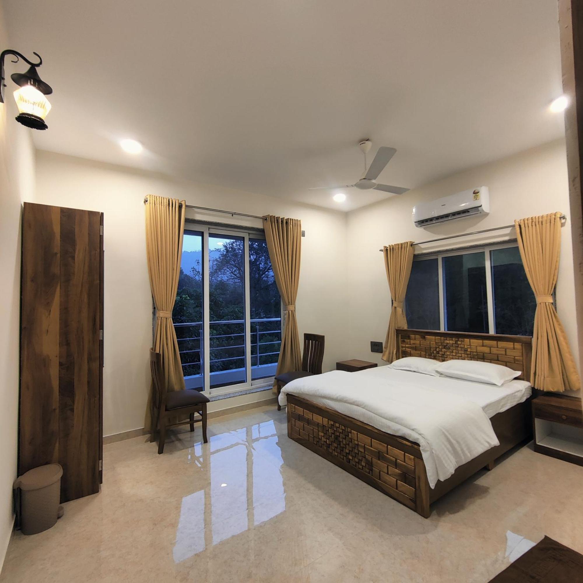 Kasturi Villa Mandve Luaran gambar