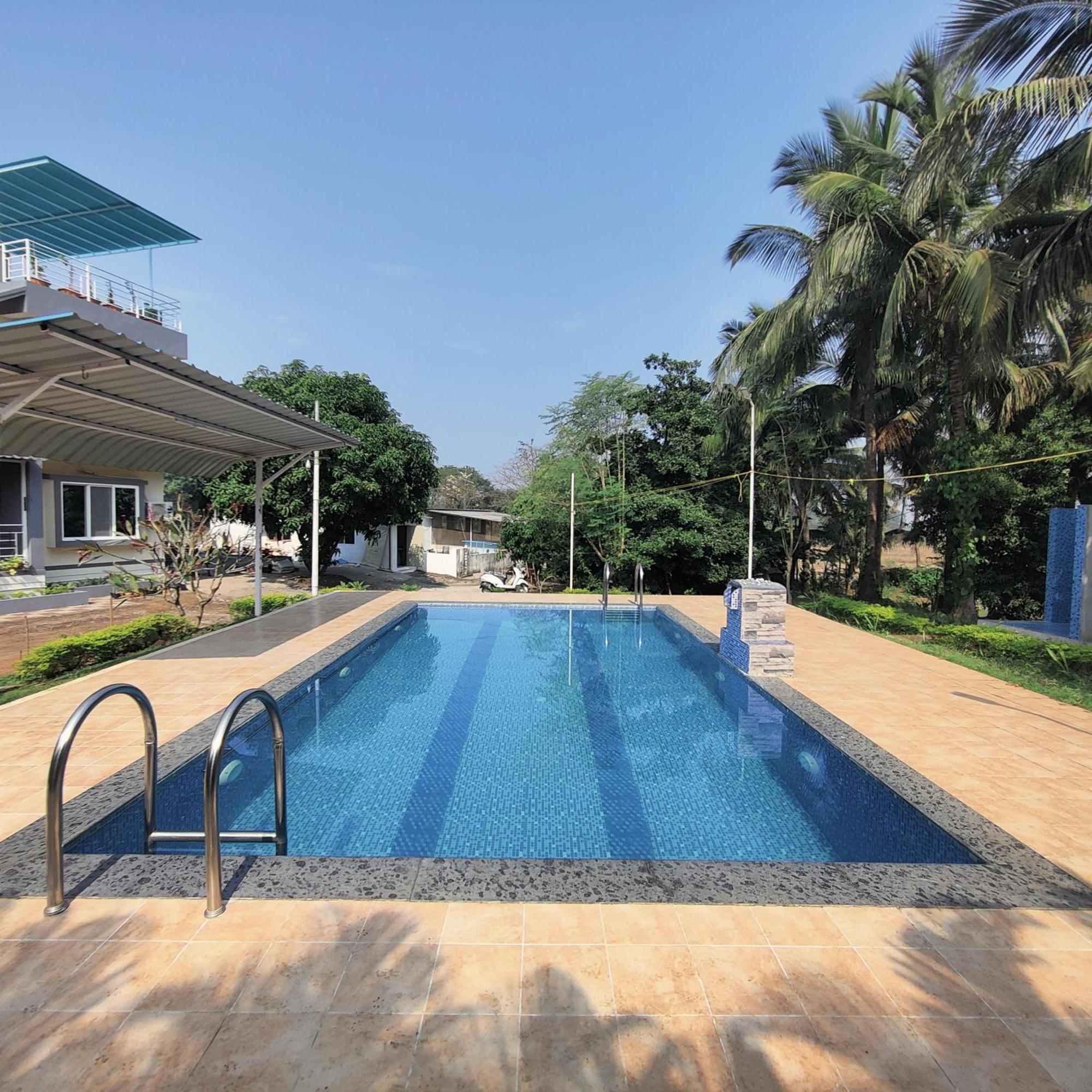 Kasturi Villa Mandve Luaran gambar